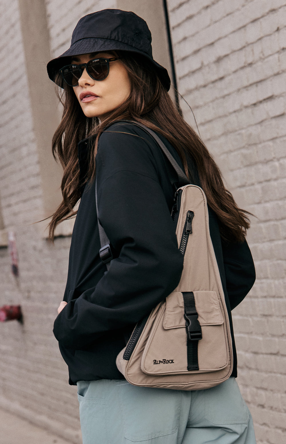 Sport Sling Bag, Fossil | Alp N Rock Alp N Rock Accessories Sport Sling Bag | Fossil