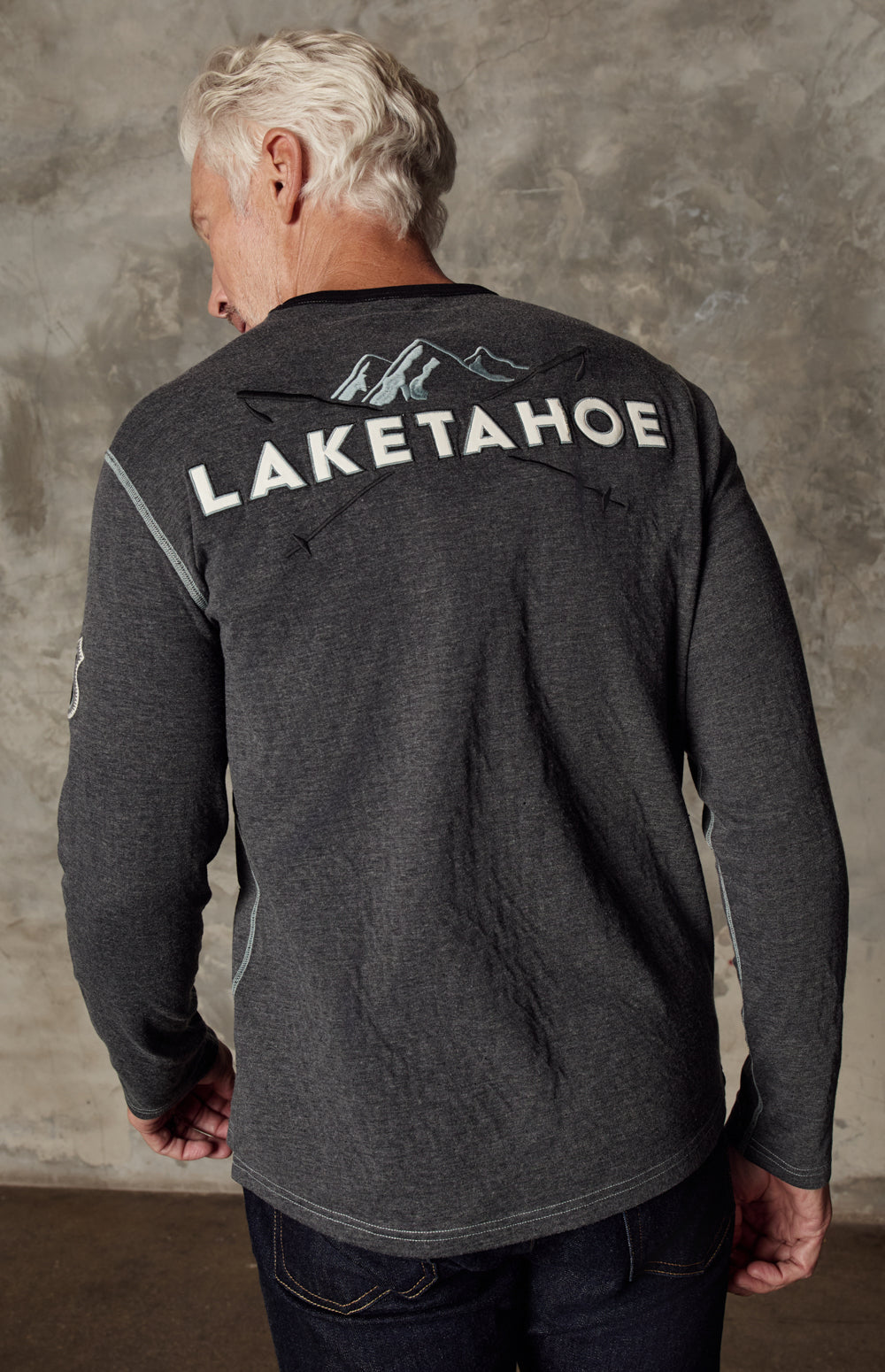 Alp N Rock Lake Tahoe Crew, heather black longsleeve crewneck shirt for men with Lake Tahoe lettering on back