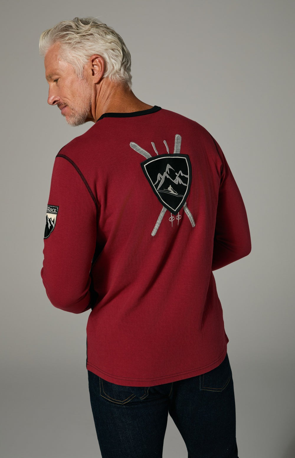 Alp N Rock Otis Crew, black and red longsleeve crew neck for men with embroidered skier details on front and back