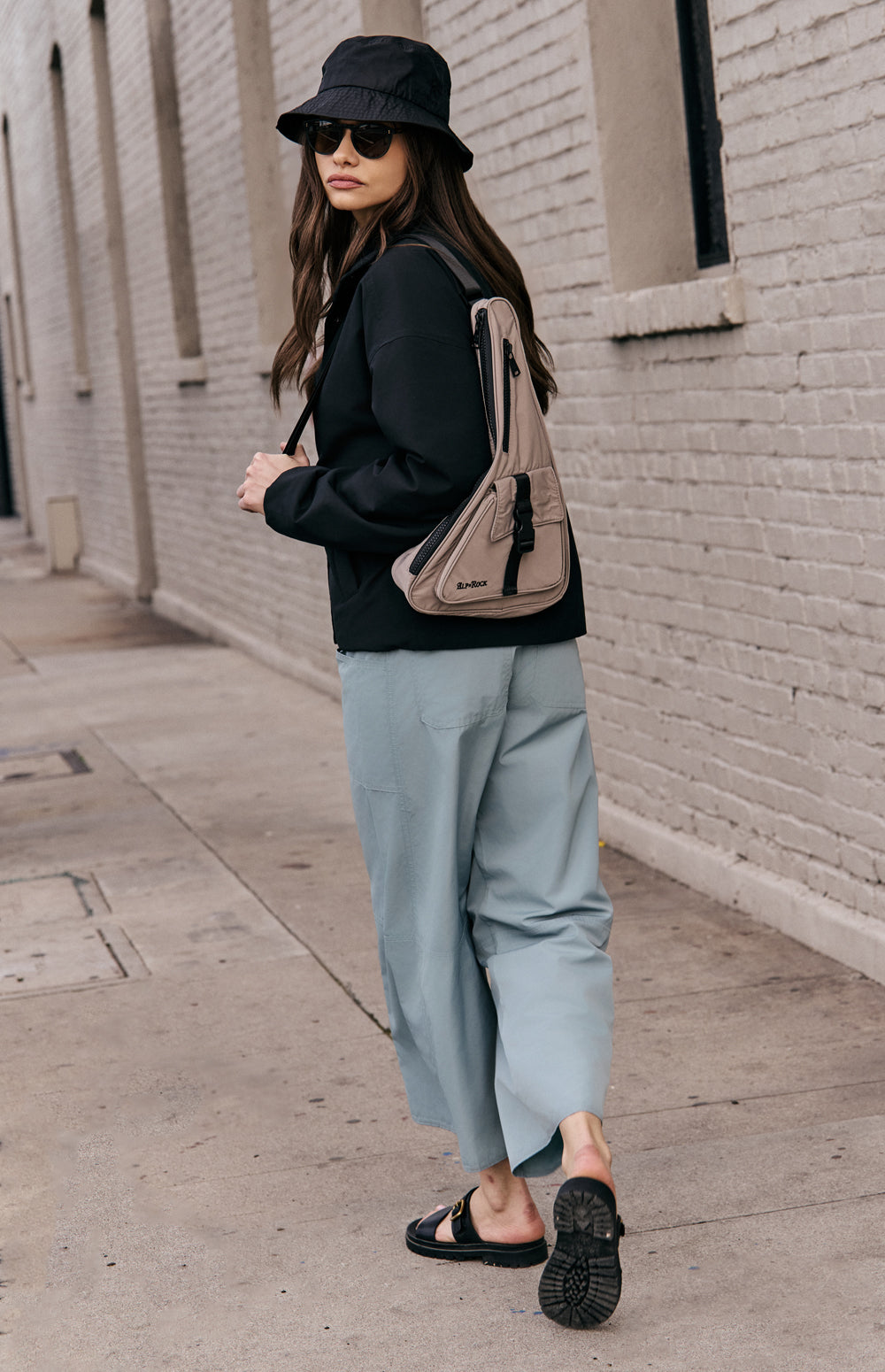 Alp N Rock Catalina Jacket, lightweight black jacket for women with high neck and slant pockets