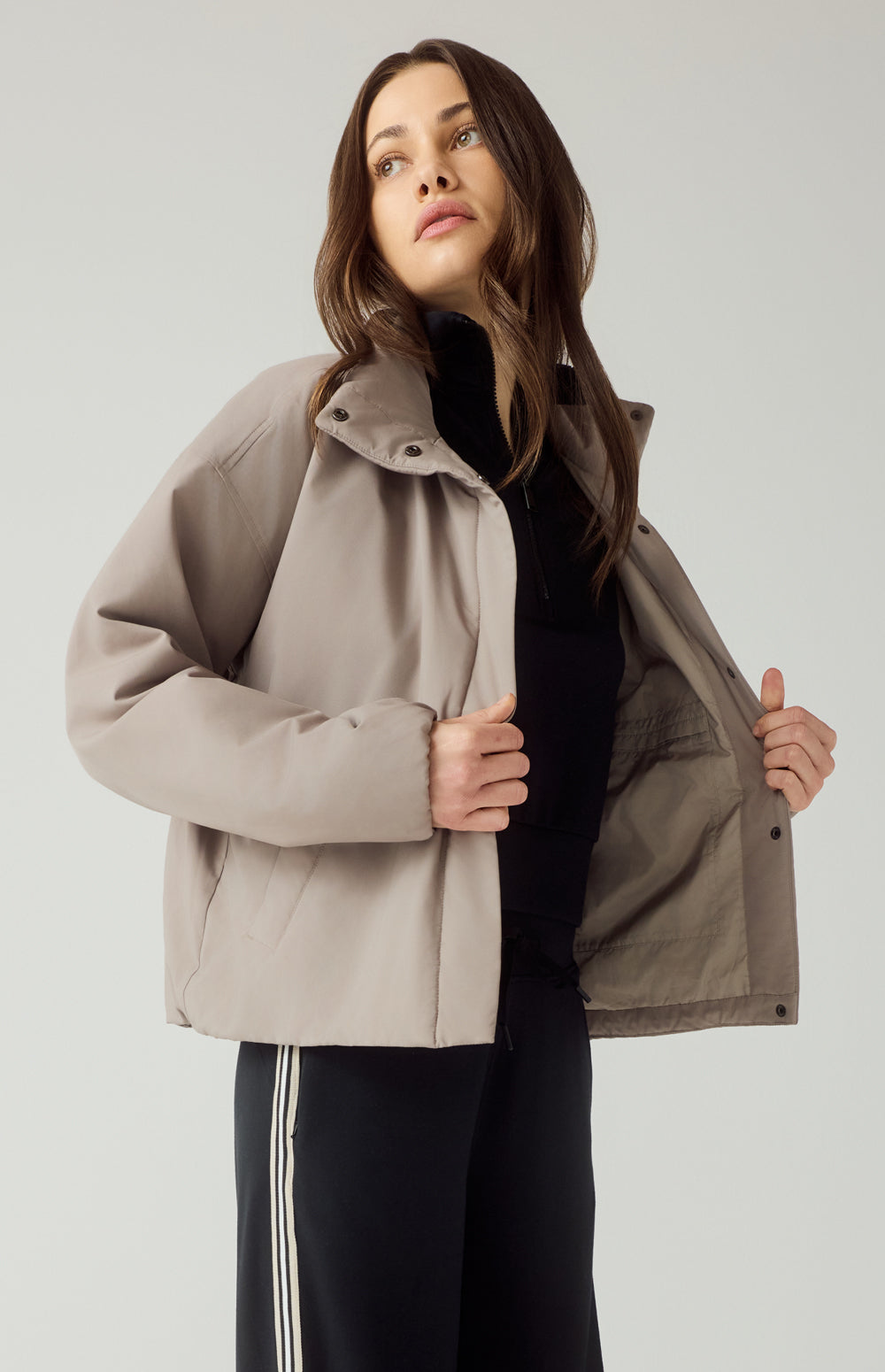 Alp N Rock Catalina Jacket, lightweight beige jacket for women with high neck and slant pockets