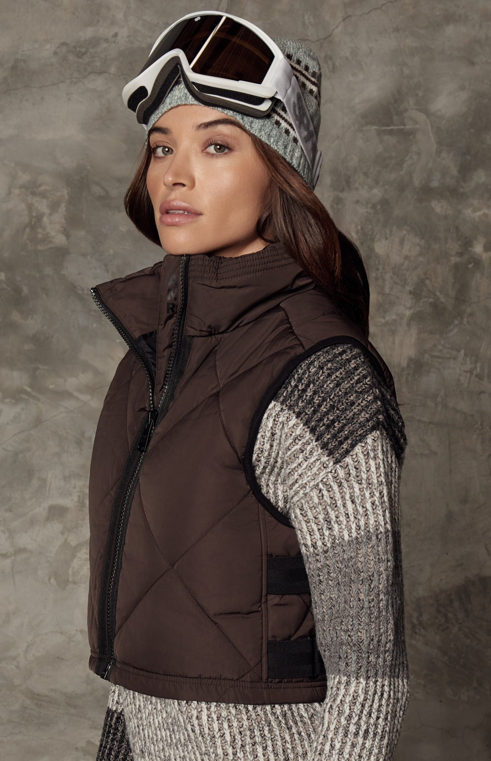 Alp N Rock La Vitesse Vest, dark brown cropped quilted vest for women