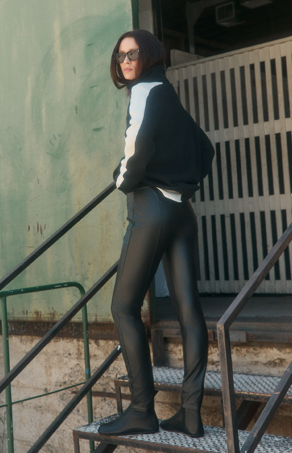 Alp N Rock Geneva Pant, black faux leather pant for women with zipper pockets