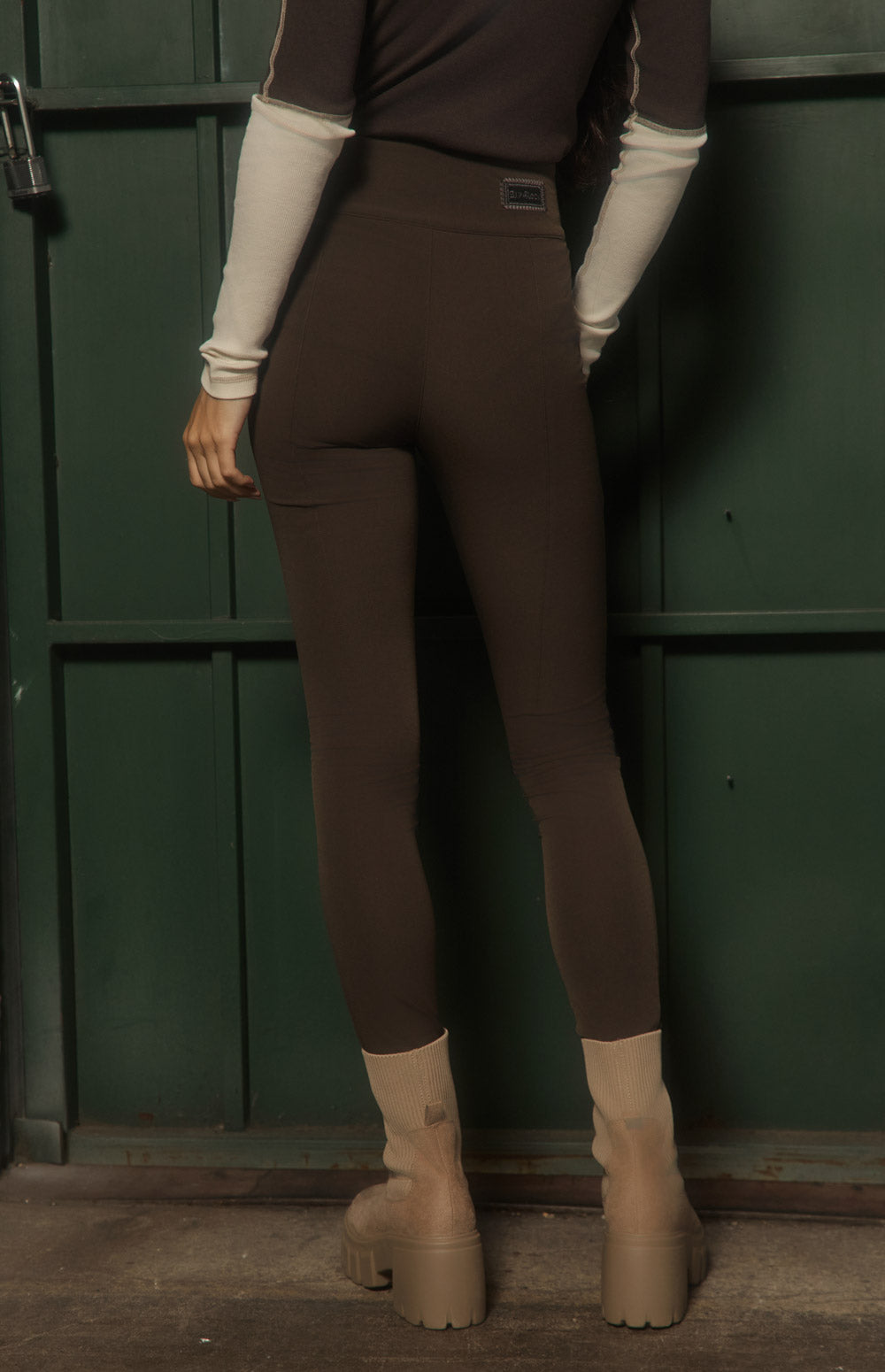 Alp N Rock Geneva Pant, dark brown fitted pant for women with zipper pockets