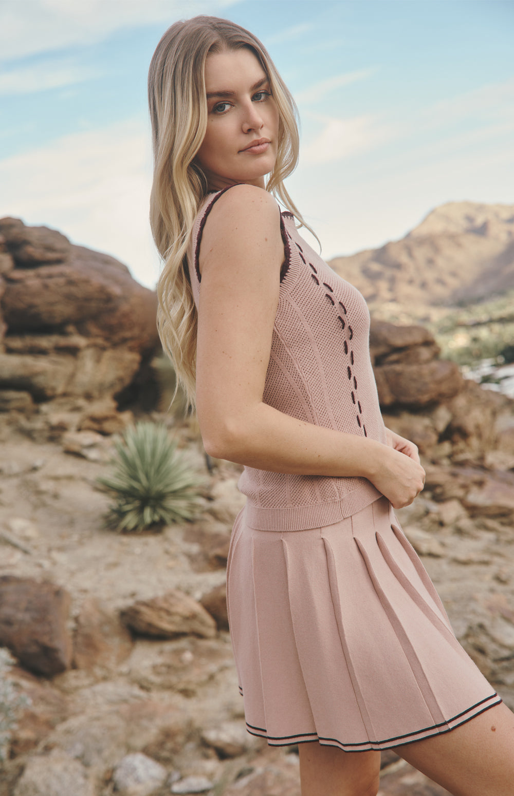 Alp N Rock Lillian Tank, rose pink knit tank top for women with burgundy stitching and scallop trim