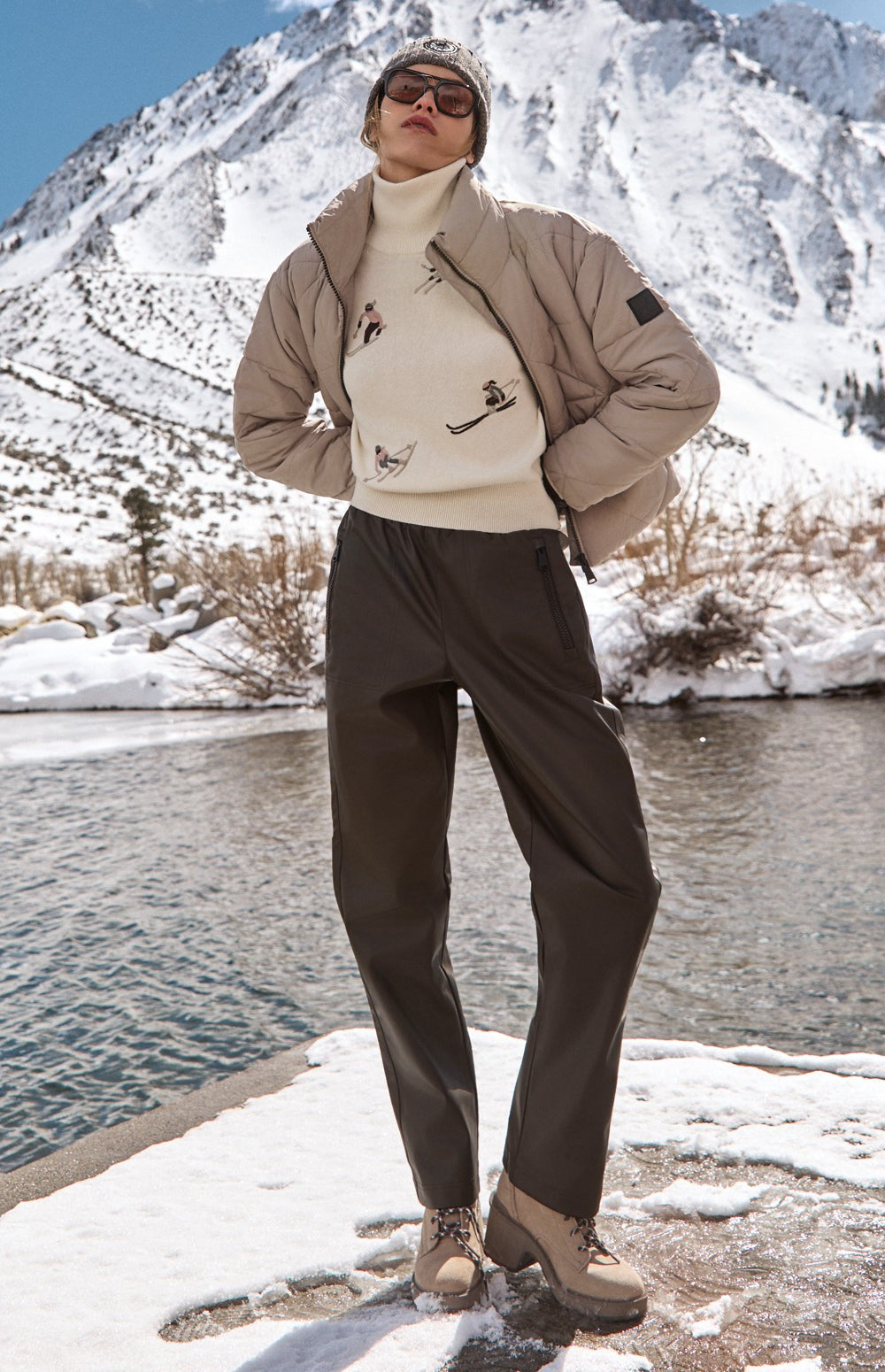 Belle Turtleneck Ski Sweater, Ivory | Alp N Rock Alp N Rock Womens Sweater Belle Turtleneck Ski Sweater | Ivory