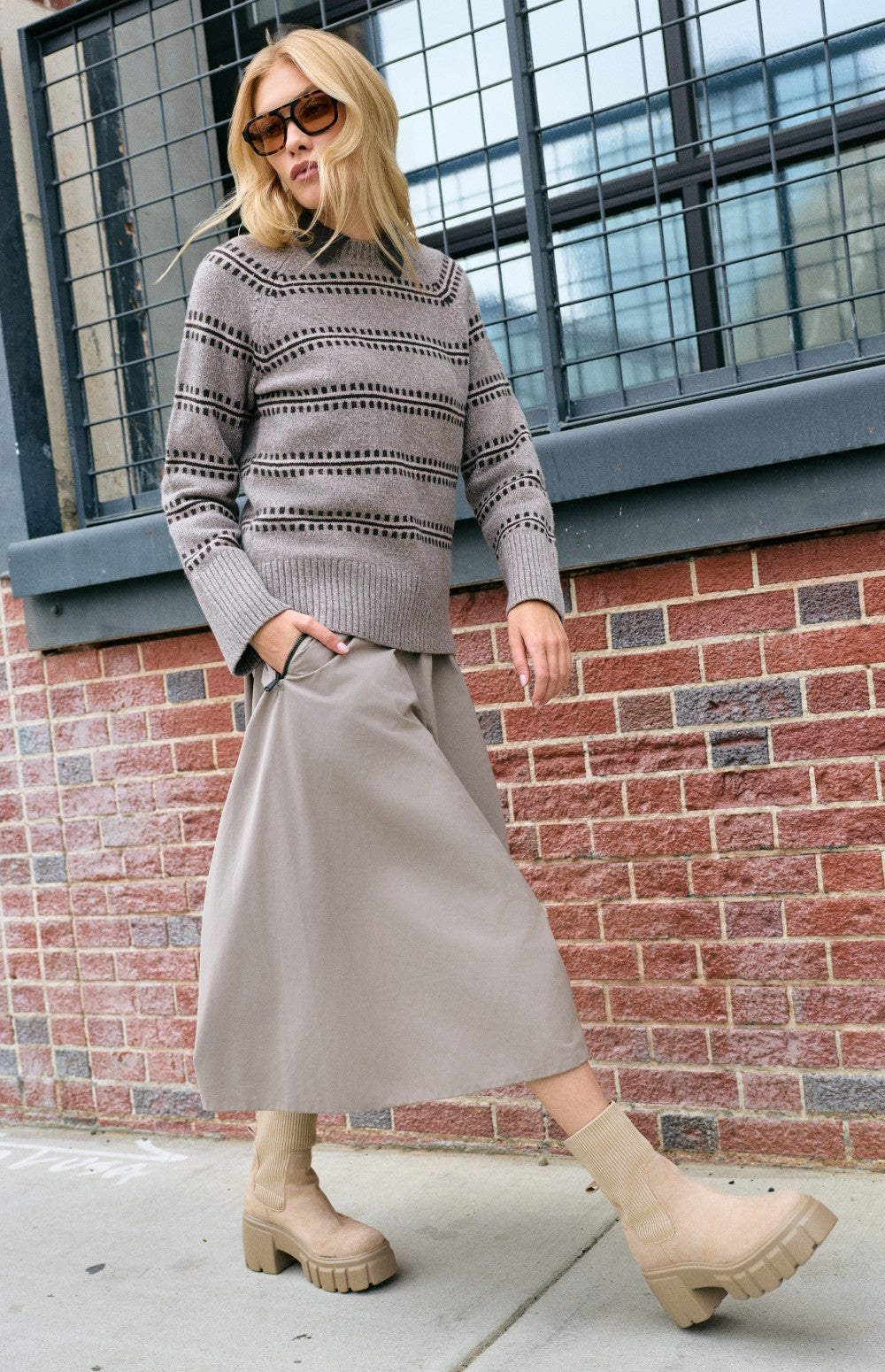 Kelly Crewneck Sweater, Fossil | Alp N Rock Alp N Rock Womens Sweater Kelly Crewneck Sweater | Fossil