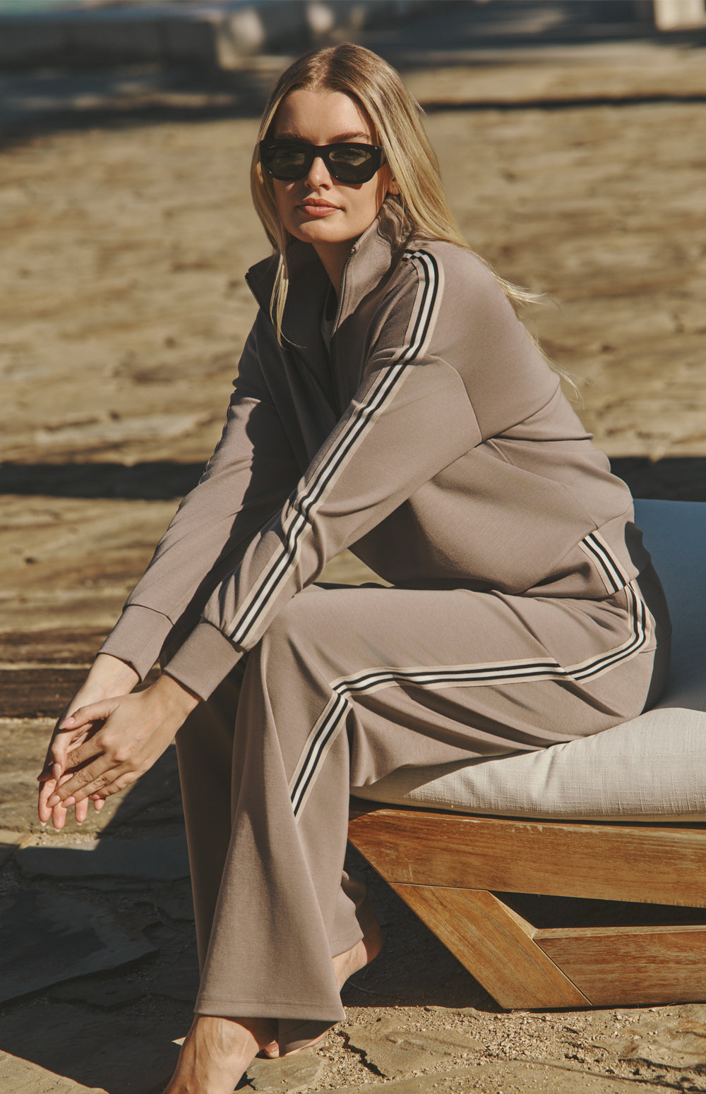 Kinsley Half Zip Pullover, Fossil | Alp N Rock Alp N Rock Womens Sweater Kinsley Half Zip Pullover | Fossil