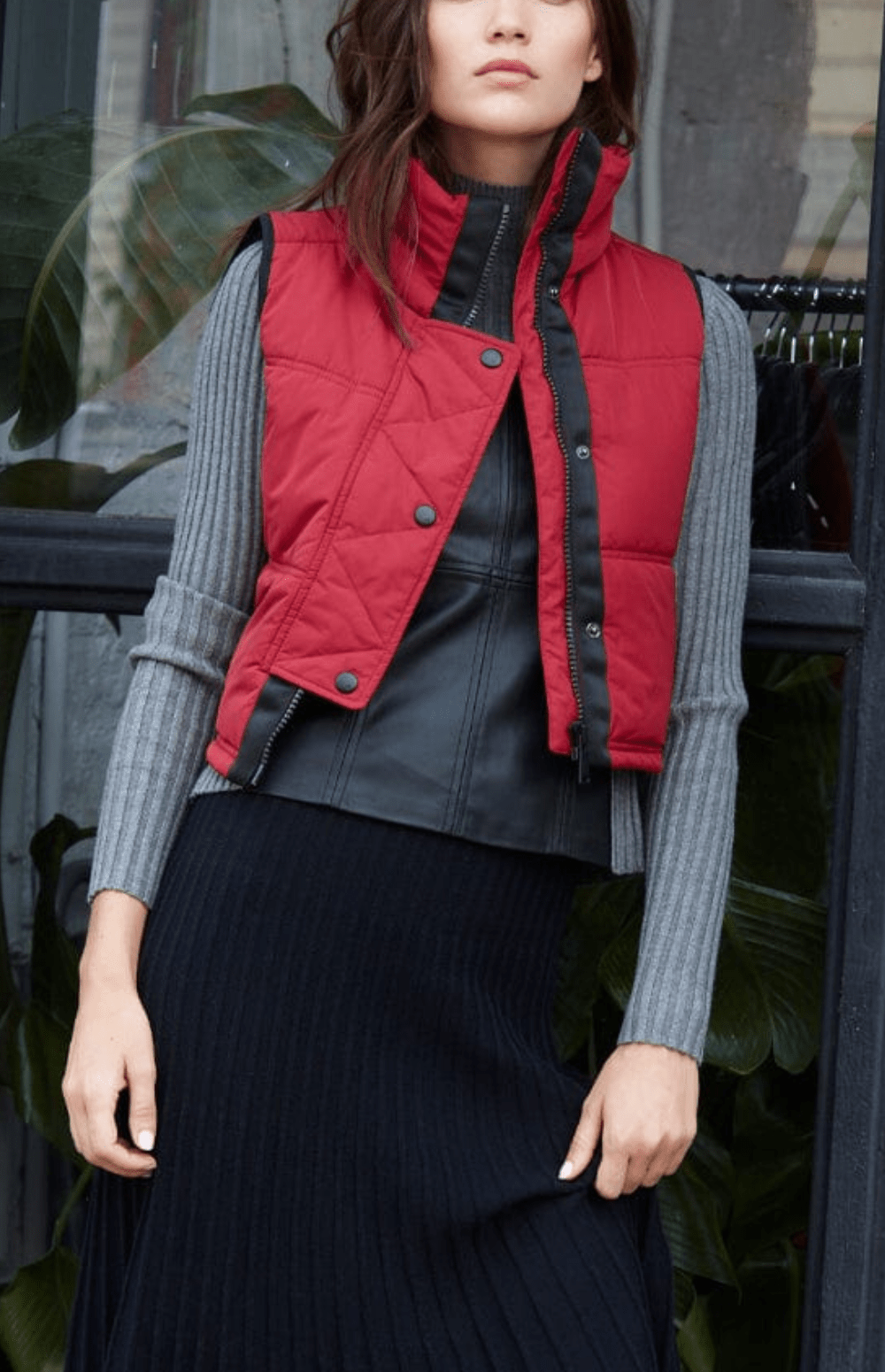 Alp N Rock La Vitesse Cropped Vest, Women's Cropped Red Quilted Vest with Black Accents