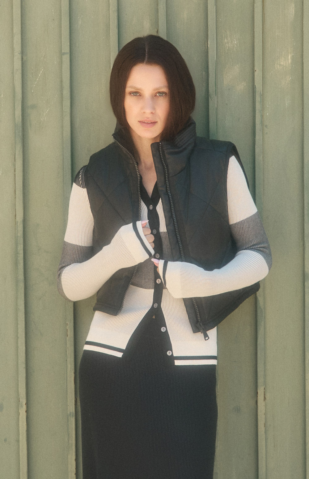 Alp N Rock La Vitesse Vest, black faux leather cropped quilted vest for women