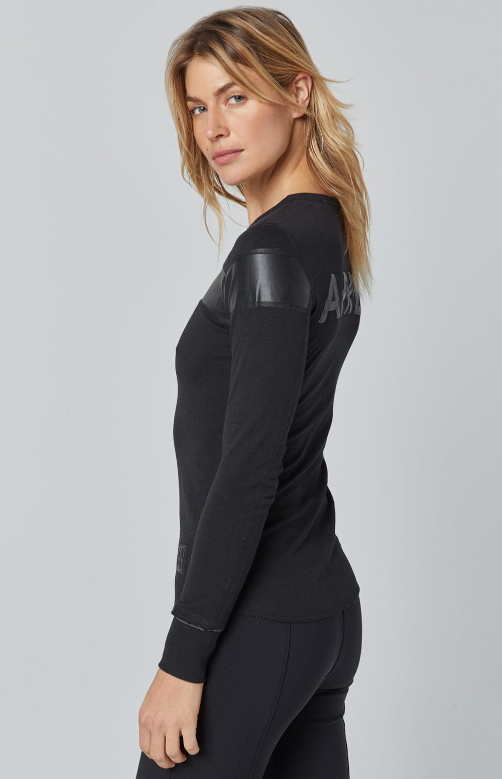 ANR Womens Crew Shirt Apres ANR Crew | Black