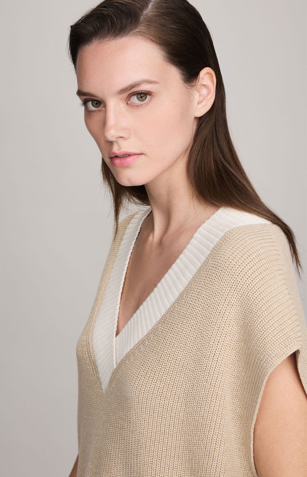 ANR Womens Sweater Evie Sweater Vest | Heather Oatmeal