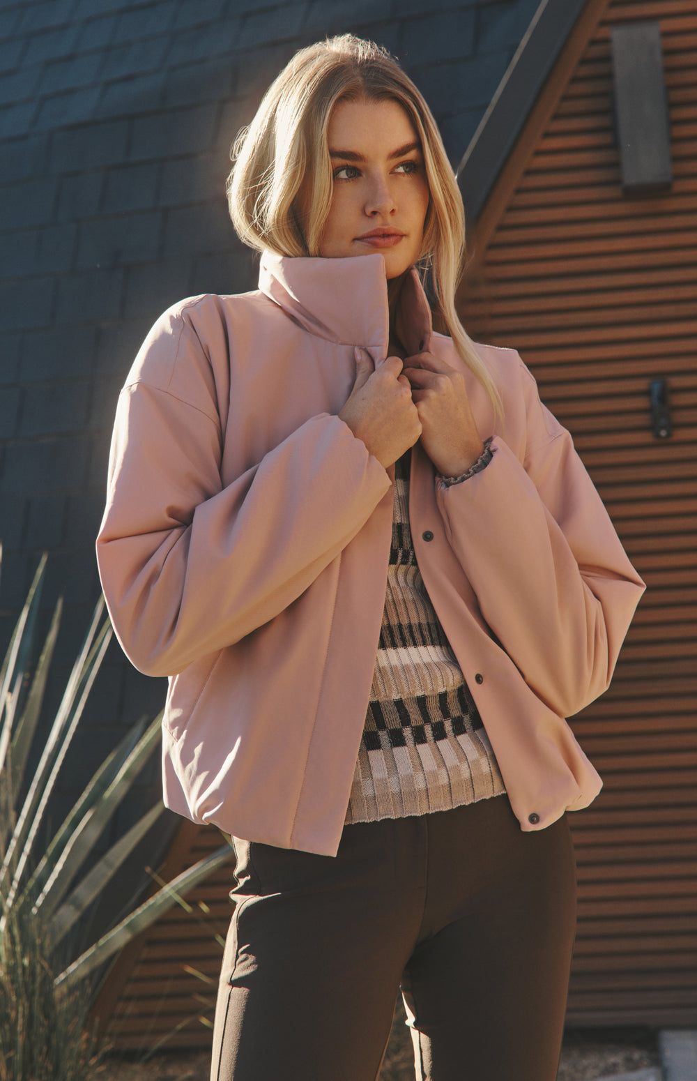 Alp N Rock Catalina Jacket, lightweight pink jacket for women with high neck and slant pockets