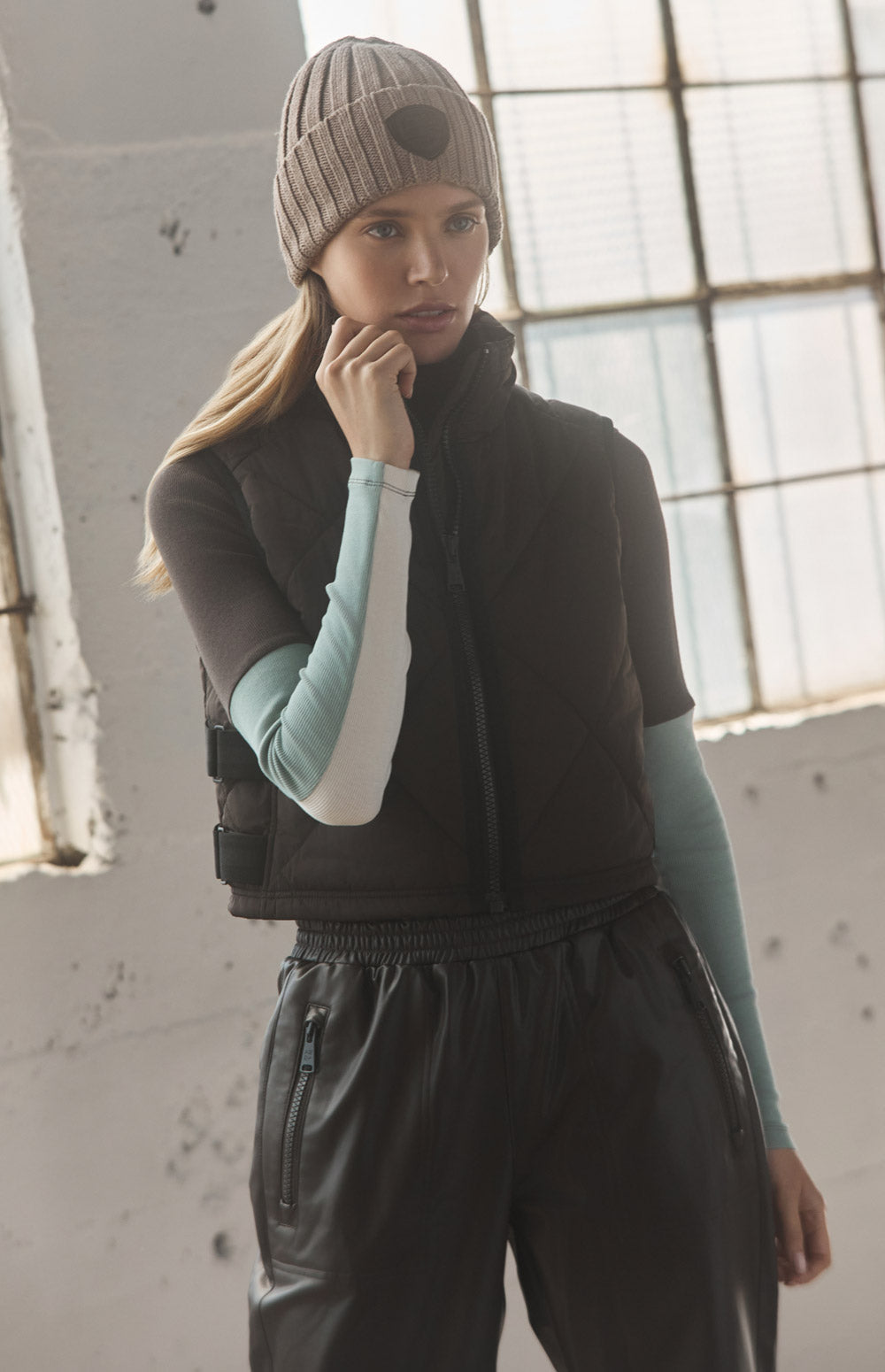 Alp N Rock La Vitesse Vest, dark brown cropped quilted vest for women