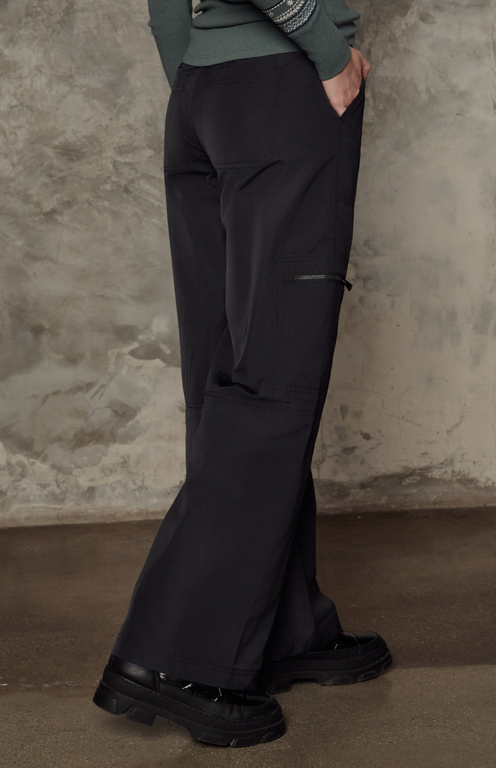 Chalet Insulated Cargo Pant, Black | Alp N Rock Alp N Rock Womens Pant Chalet Insulated Cargo Pant | Black