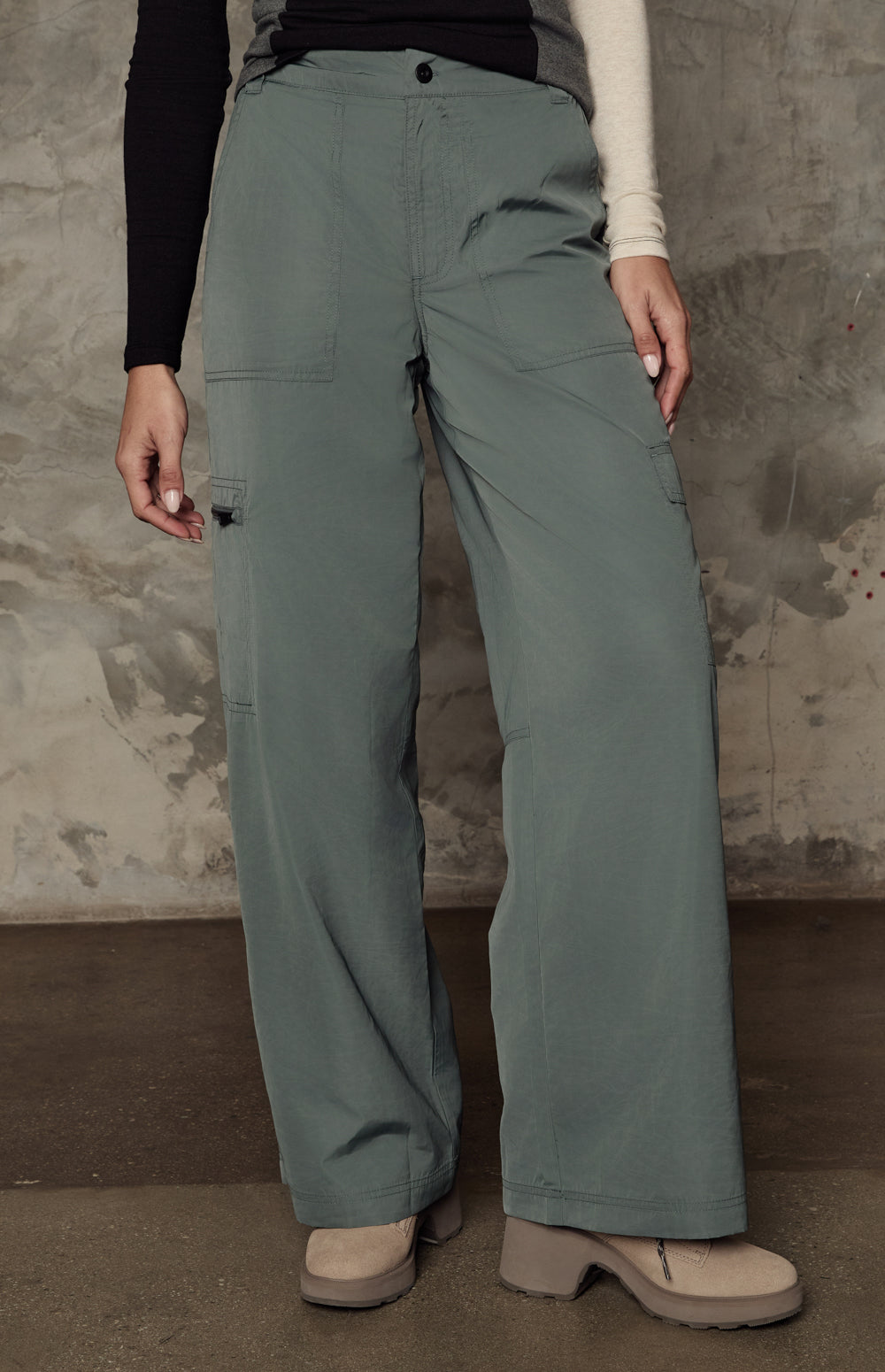 Chalet Insulated Cargo Pant, Eucalyptus | Alp N Rock Alp N Rock Womens Pant Chalet Insulated Cargo Pant | Eucalyptus
