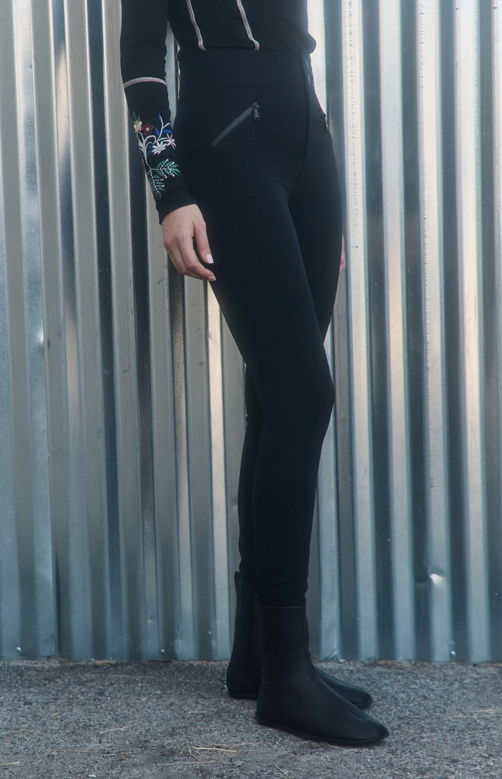 Alp N Rock Geneva Pant, black fitted pant for women with zipper pockets