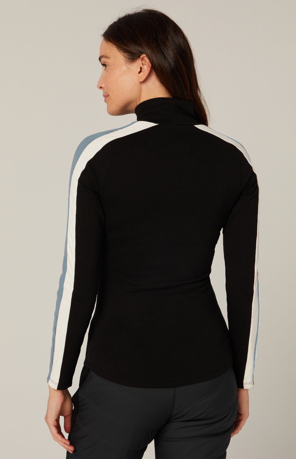 Alp N Rock Après All Day Shirt, black mock neck longsleeve shirt for women with apres lettering