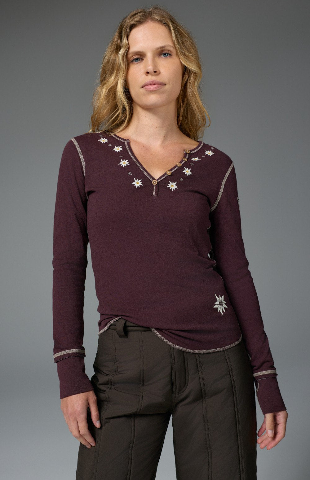 Alp N Rock Edelweiss Henley Shirt, dark red longsleeve henley shirt for women with embroidered white flowers
