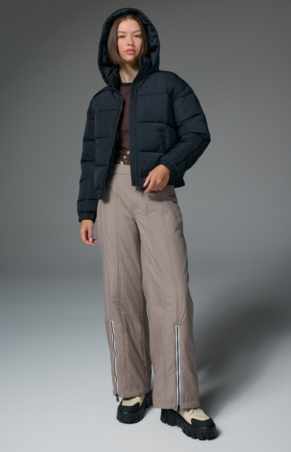 Alp N Rock Jessica Crew, women's brown and black longsleeve ski shirt with embroidered skiers all over