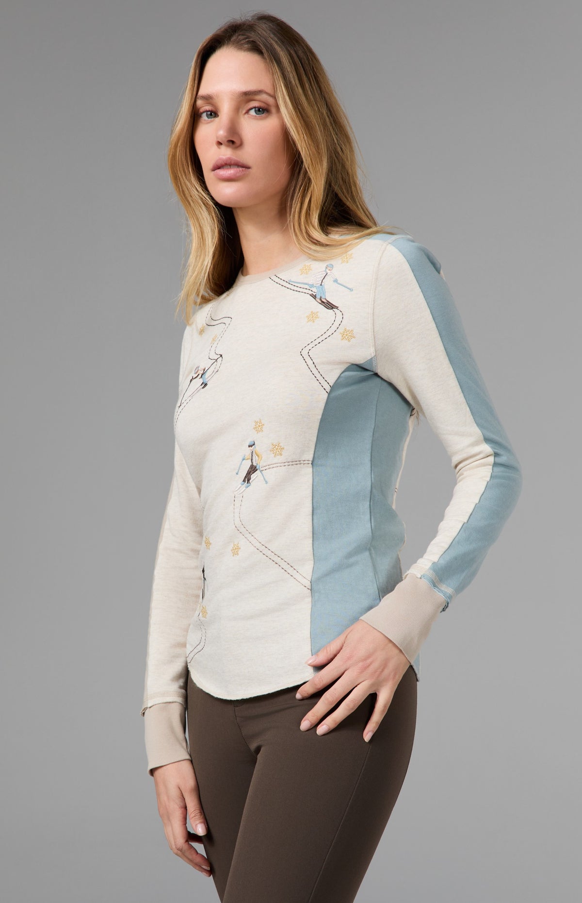 Alp N Rock Jessica Crew, women's blue and white longsleeve ski shirt with embroidered skiers all over