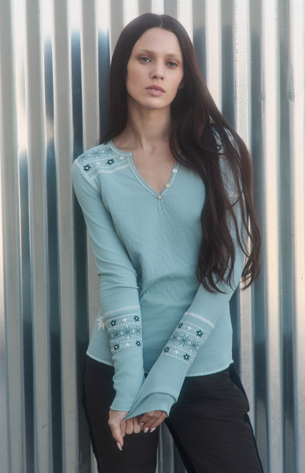 Alp N Rock Vintage Cross Ski Henley Shirt, silver blue longsleeve henley shirt for women with embroidered flowers at the shoulders and sleeves