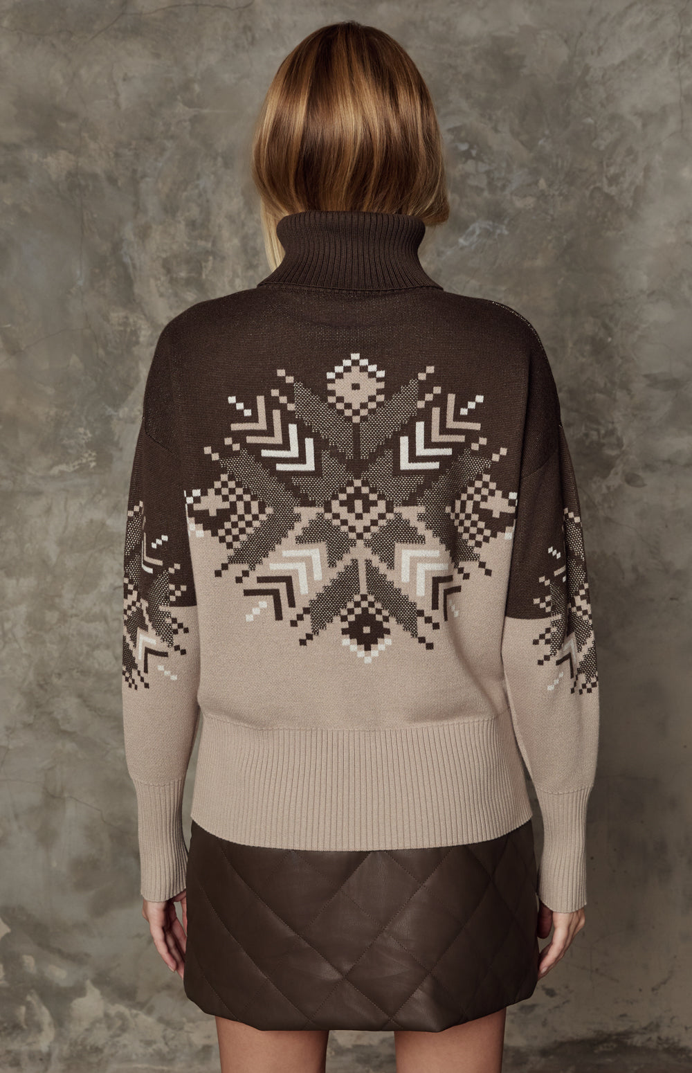 Alp N Rock Snowflake Elis Sweater, dark brown and beige ski sweater for women with snowflake design on the front