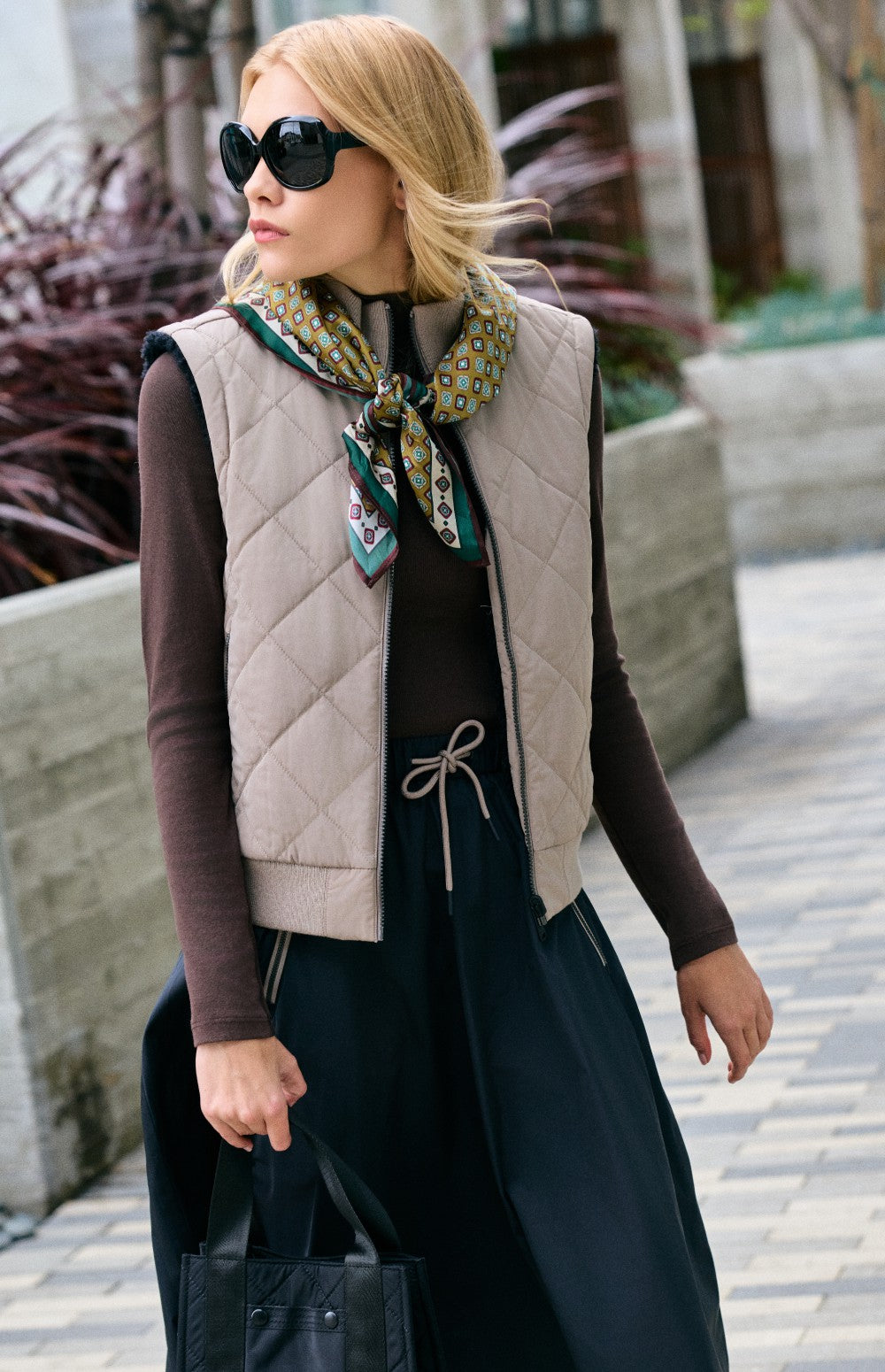 ラフアンドスウェル GENTLE VEST S新品 Women's Vests | Alp N Rock