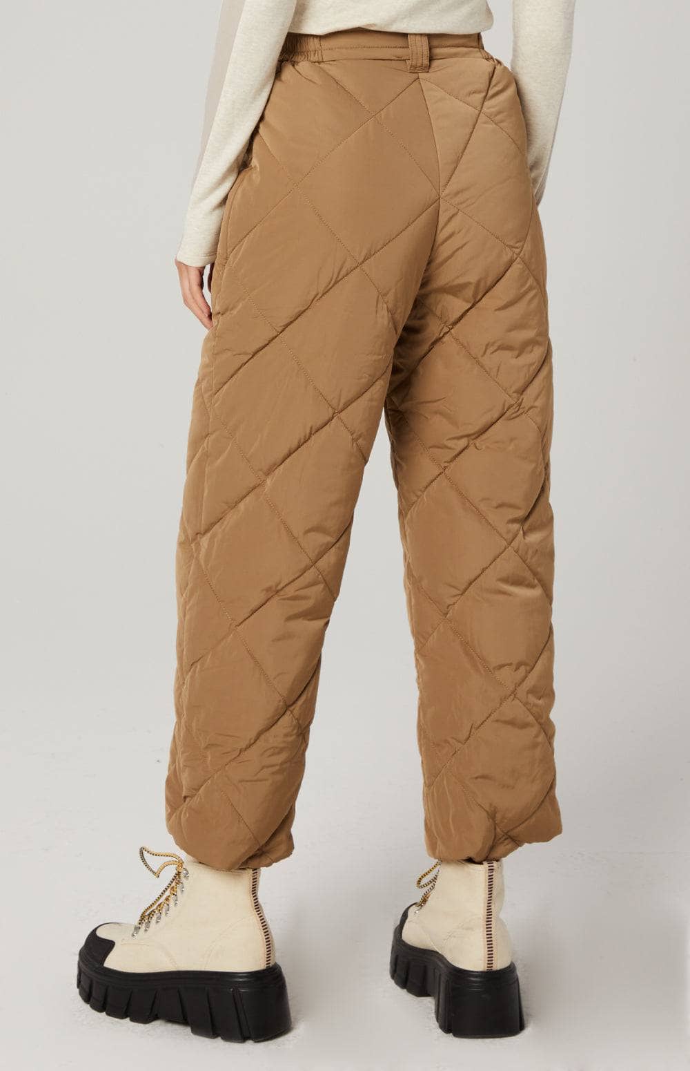 Mika Quilted Pant, Dark Khaki | Alp N Rock | Women's Pant ANR Womens Pant Mika Quilted Pant | Dark Khaki