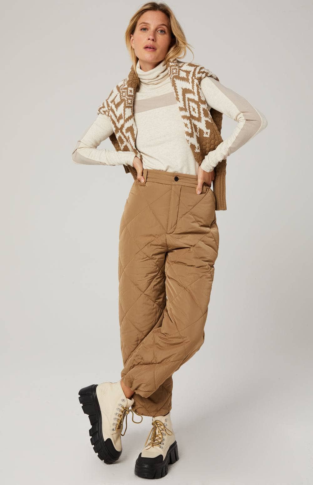 Mika Quilted Pant, Dark Khaki | Alp N Rock | Women's Pant ANR Womens Pant Mika Quilted Pant | Dark Khaki